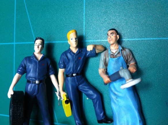 1. Sans retouche... 2. Avec un peu de retouches... 3. Et complètement retouché.