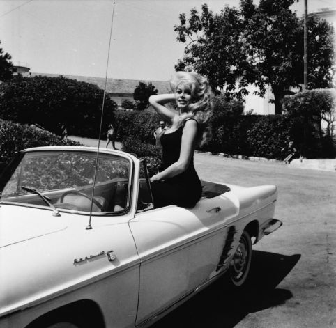 brigitte_bardot_renault_floride_2