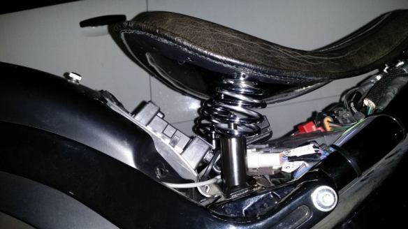 selle-ressort-harley-1