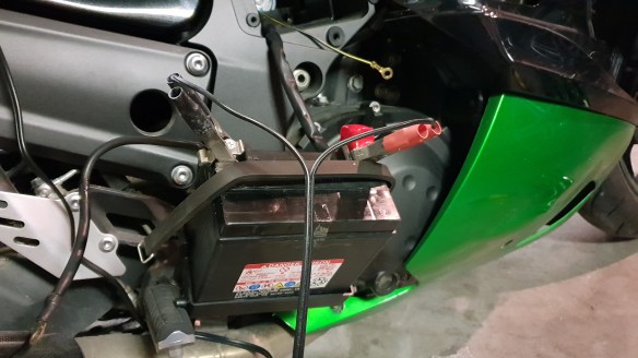 ZZR-1400-charger-batterie-9